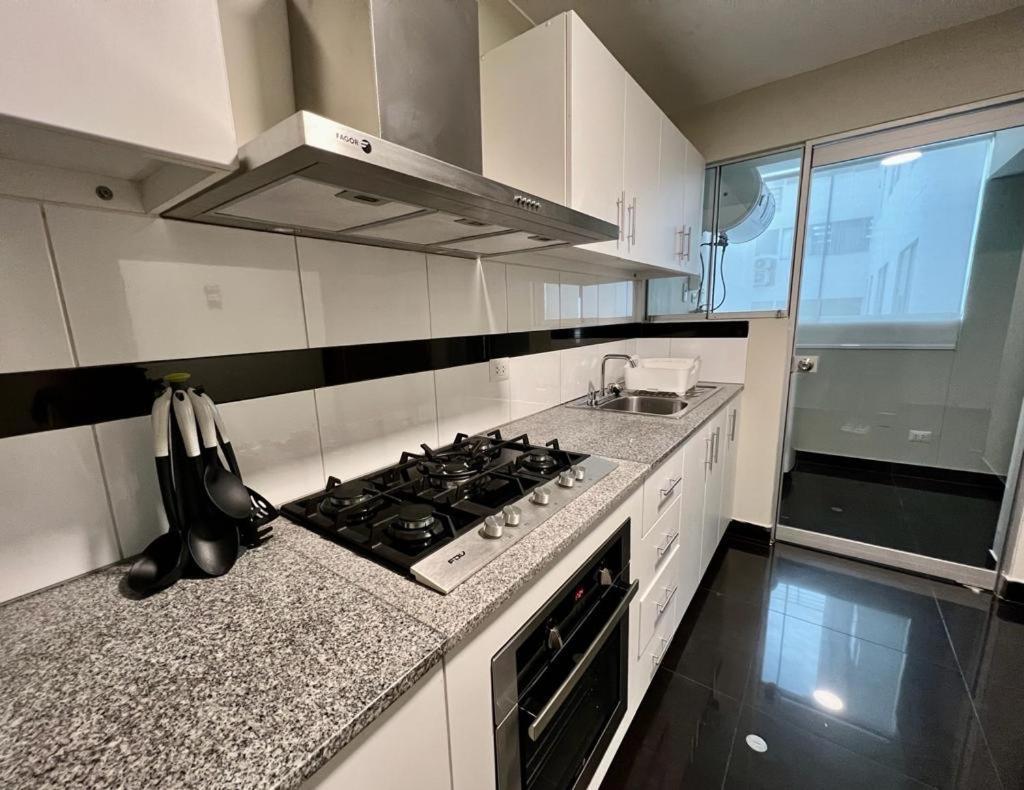 Mla Apartments - Alcanfores ليما المظهر الخارجي الصورة