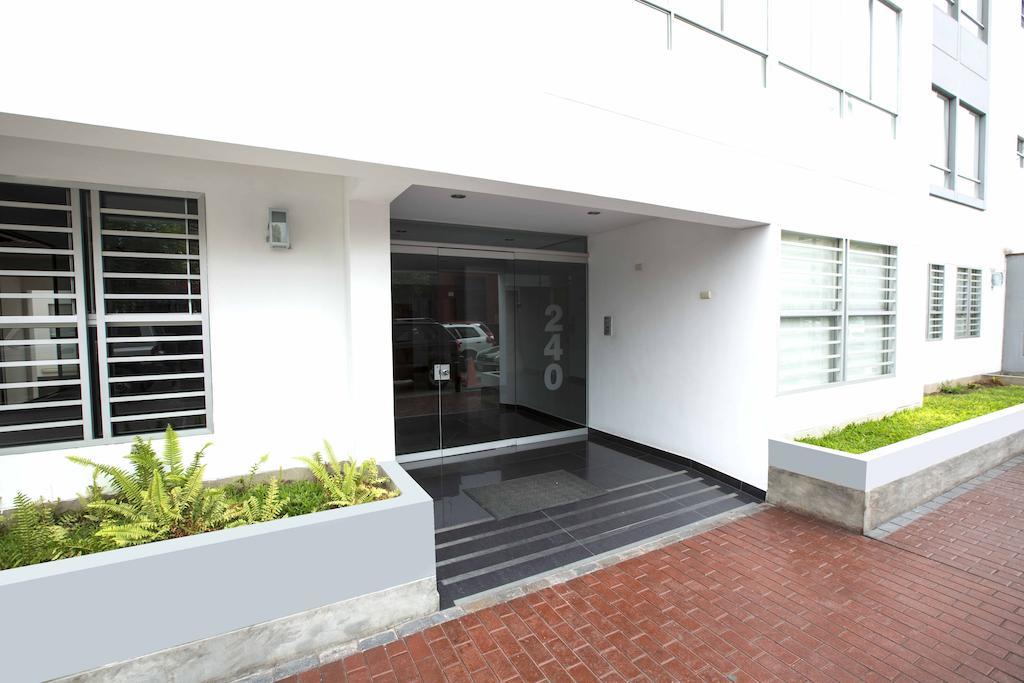 Mla Apartments - Alcanfores ليما الغرفة الصورة